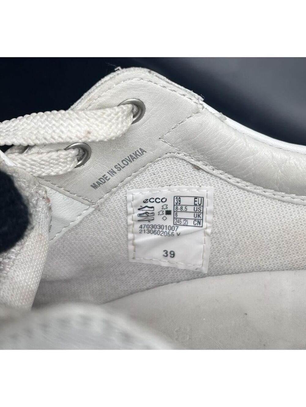 Ecco Women's White Leather Casual Sneakers -Minimalist -Size Approx. 8.5 (39EU) - Picture 7 of 9